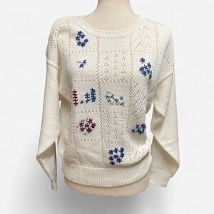 Vintage Alicia Cottagecore Floral Embroidered‎ Ivory Knit Grandma Sweater Large